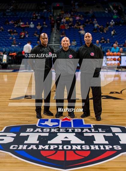 Thumbnail 3 in Kimball vs Veterans Memorial (UIL 5A Basketball Semifinal)  photogallery.