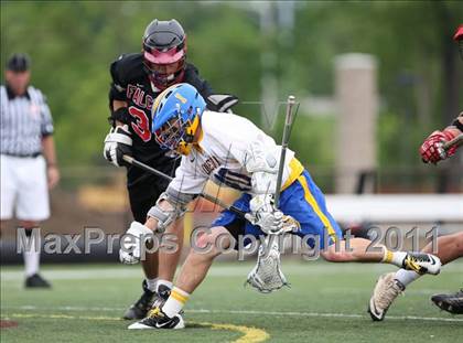 Thumbnail 1 in Niagara-Wheatfield vs. Irondequoit (Class B Regional Final) photogallery.