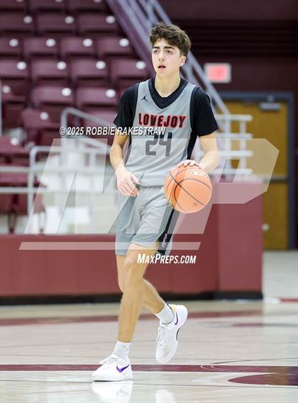 Thumbnail 3 in Lovejoy vs. Hallsville (UIL 5A D II Bi-District Playoff) photogallery.
