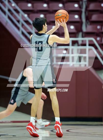Thumbnail 2 in Lovejoy vs. Hallsville (UIL 5A D II Bi-District Playoff) photogallery.
