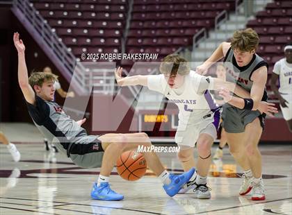 Thumbnail 1 in Lovejoy vs. Hallsville (UIL 5A D II Bi-District Playoff) photogallery.