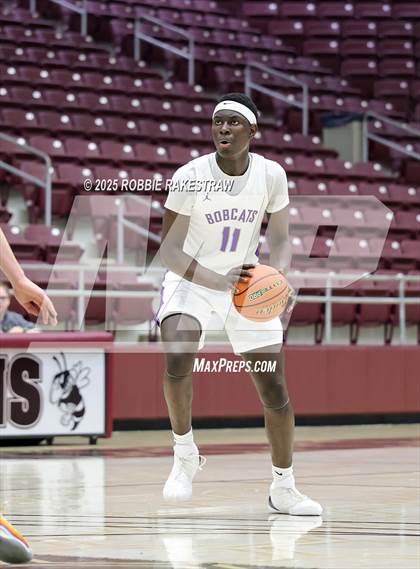 Thumbnail 3 in Lovejoy vs. Hallsville (UIL 5A D II Bi-District Playoff) photogallery.
