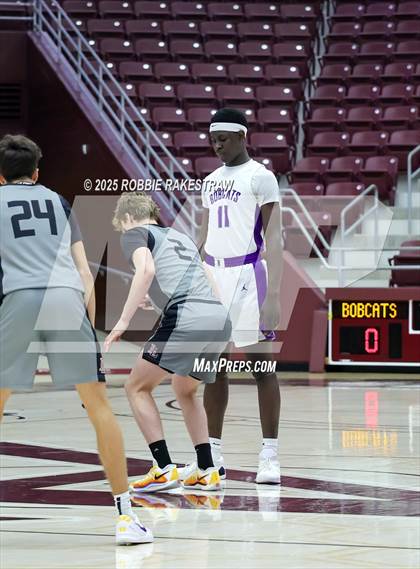 Thumbnail 1 in Lovejoy vs. Hallsville (UIL 5A D II Bi-District Playoff) photogallery.