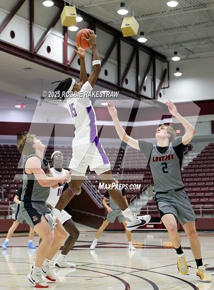 Thumbnail 1 in Lovejoy vs. Hallsville (UIL 5A D II Bi-District Playoff) photogallery.