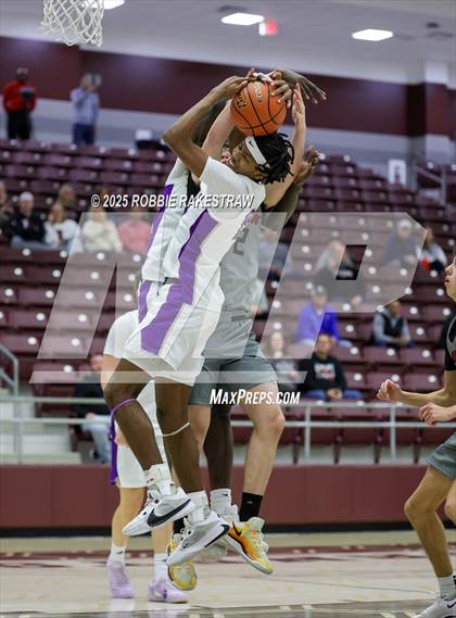 Thumbnail 1 in Lovejoy vs. Hallsville (UIL 5A D II Bi-District Playoff) photogallery.