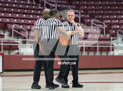 Thumbnail 2 in Lovejoy vs. Hallsville (UIL 5A D II Bi-District Playoff) photogallery.