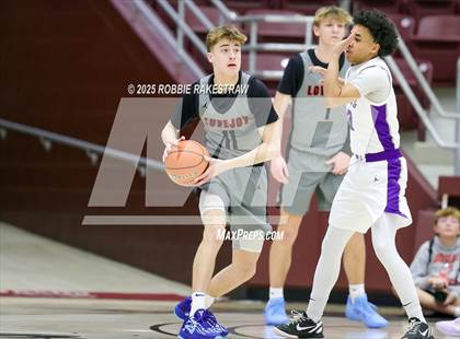 Thumbnail 2 in Lovejoy vs. Hallsville (UIL 5A D II Bi-District Playoff) photogallery.