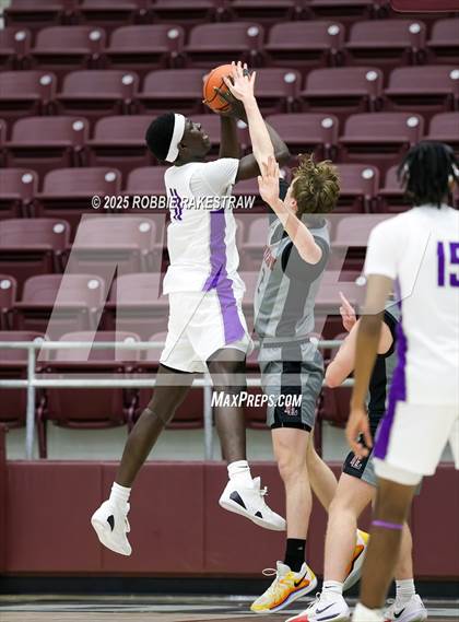 Thumbnail 1 in Lovejoy vs. Hallsville (UIL 5A D II Bi-District Playoff) photogallery.