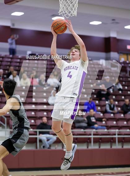Thumbnail 3 in Lovejoy vs. Hallsville (UIL 5A D II Bi-District Playoff) photogallery.