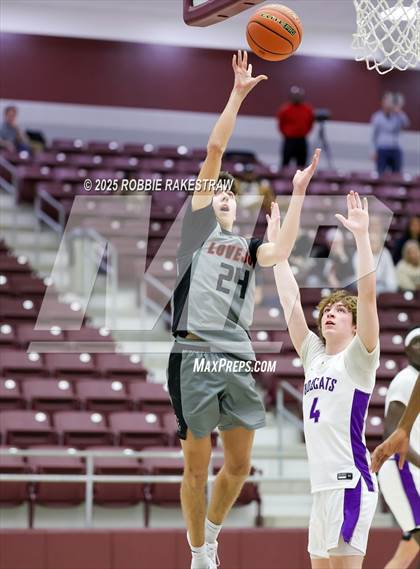 Thumbnail 2 in Lovejoy vs. Hallsville (UIL 5A D II Bi-District Playoff) photogallery.