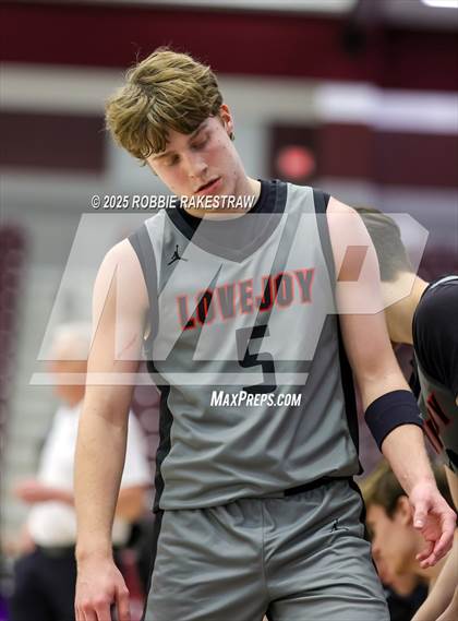 Thumbnail 3 in Lovejoy vs. Hallsville (UIL 5A D II Bi-District Playoff) photogallery.