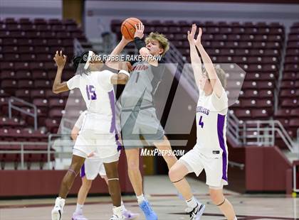 Thumbnail 1 in Lovejoy vs. Hallsville (UIL 5A D II Bi-District Playoff) photogallery.