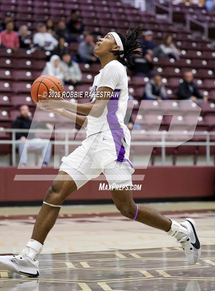 Thumbnail 2 in Lovejoy vs. Hallsville (UIL 5A D II Bi-District Playoff) photogallery.