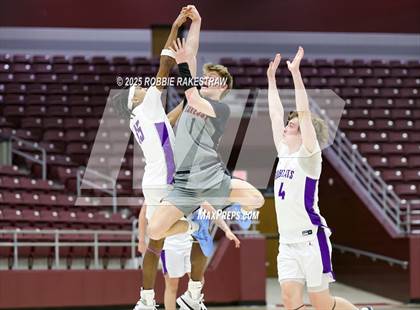 Thumbnail 2 in Lovejoy vs. Hallsville (UIL 5A D II Bi-District Playoff) photogallery.
