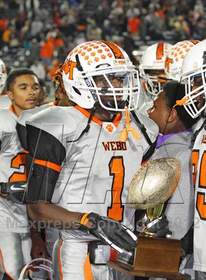 Thumbnail 3 in Poteet vs. Lancaster (UIL 4A Division 2 Quarterfinal Playoff) photogallery.