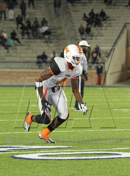 Thumbnail 2 in Poteet vs. Lancaster (UIL 4A Division 2 Quarterfinal Playoff) photogallery.