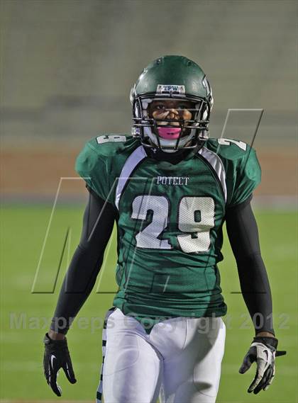 Thumbnail 2 in Poteet vs. Lancaster (UIL 4A Division 2 Quarterfinal Playoff) photogallery.