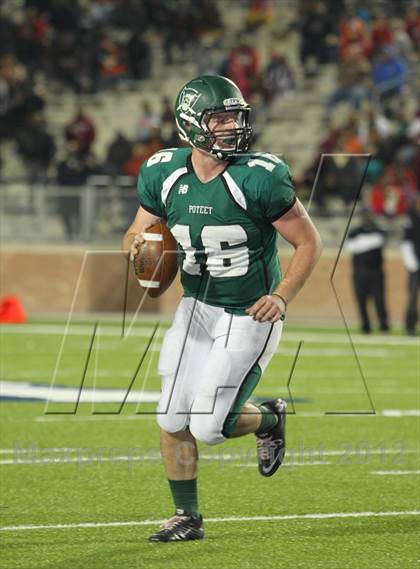 Thumbnail 3 in Poteet vs. Lancaster (UIL 4A Division 2 Quarterfinal Playoff) photogallery.