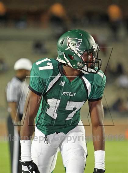 Thumbnail 2 in Poteet vs. Lancaster (UIL 4A Division 2 Quarterfinal Playoff) photogallery.