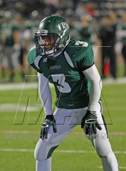 Thumbnail 3 in Poteet vs. Lancaster (UIL 4A Division 2 Quarterfinal Playoff) photogallery.