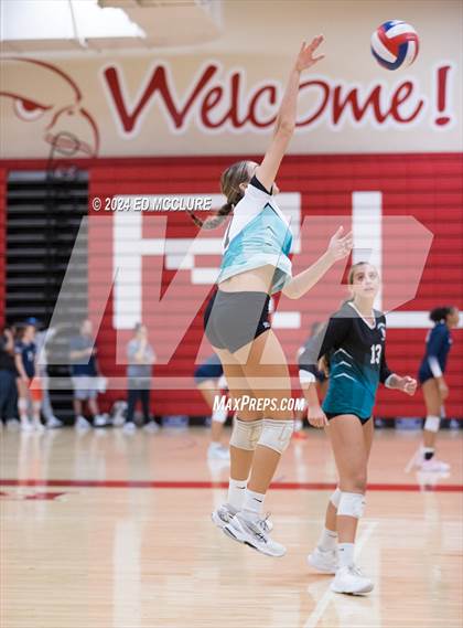 Thumbnail 2 in Aliso Niguel vs Redondo Union photogallery.