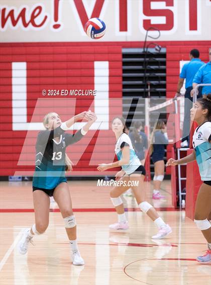 Thumbnail 3 in Aliso Niguel vs Redondo Union photogallery.