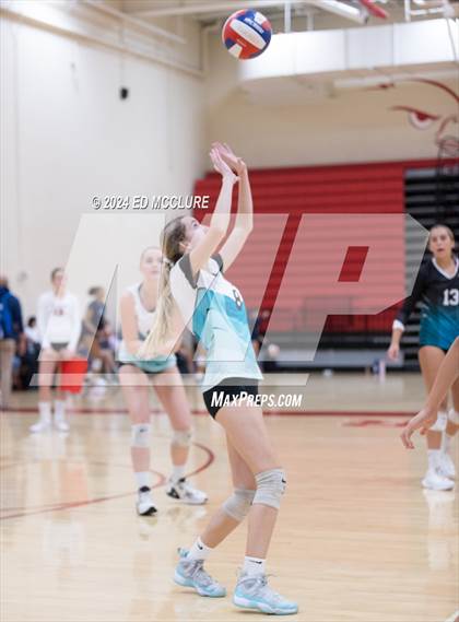 Thumbnail 3 in Aliso Niguel vs Redondo Union photogallery.