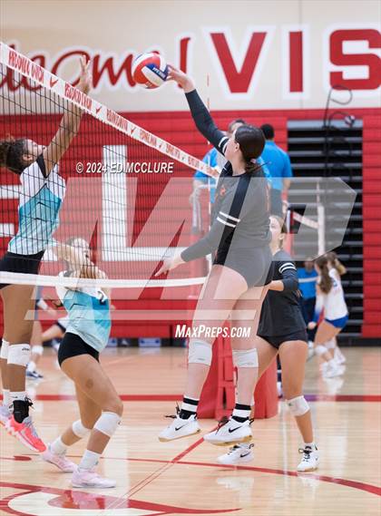 Thumbnail 3 in Aliso Niguel vs Redondo Union photogallery.