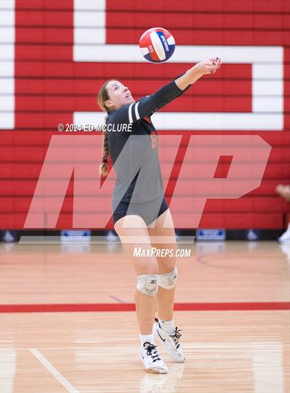 Thumbnail 1 in Aliso Niguel vs Redondo Union photogallery.
