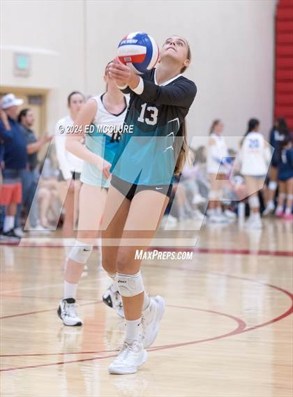Thumbnail 3 in Aliso Niguel vs Redondo Union photogallery.