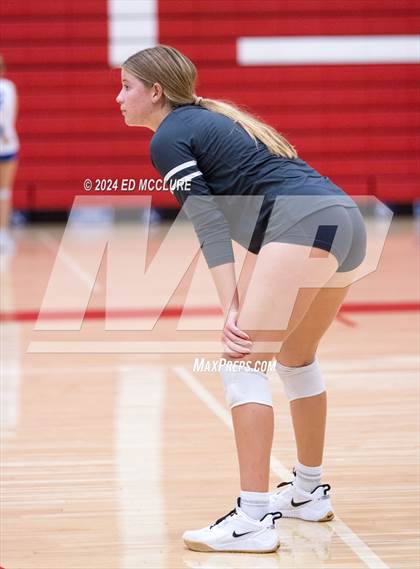 Thumbnail 1 in Aliso Niguel vs Redondo Union photogallery.