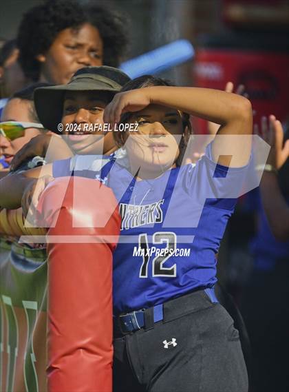 Thumbnail 2 in JV: King @ North Shore photogallery.