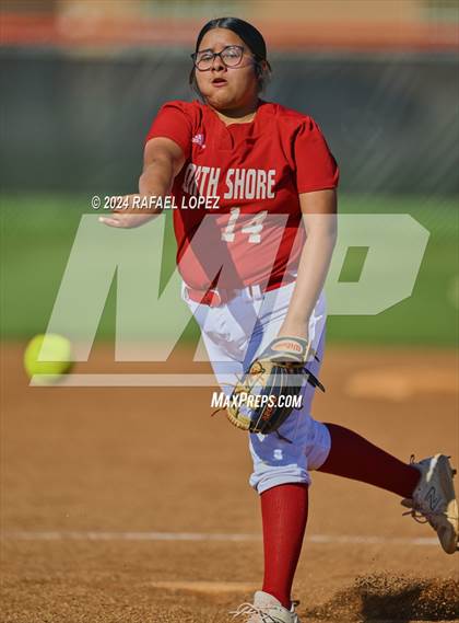 Thumbnail 3 in JV: King @ North Shore photogallery.