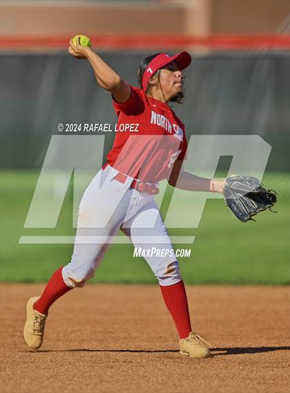 Thumbnail 2 in JV: King @ North Shore photogallery.