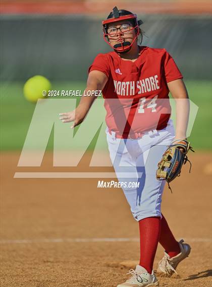 Thumbnail 2 in JV: King @ North Shore photogallery.