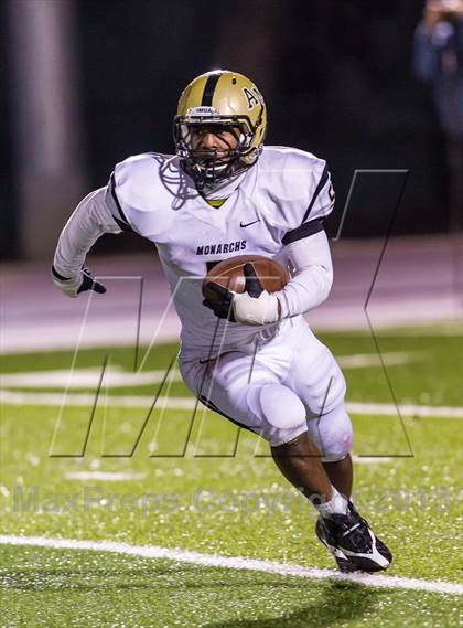 Thumbnail 1 in Serra [Junipero] vs. Archbishop Mitty (CIF CCS Open Division Final) photogallery.