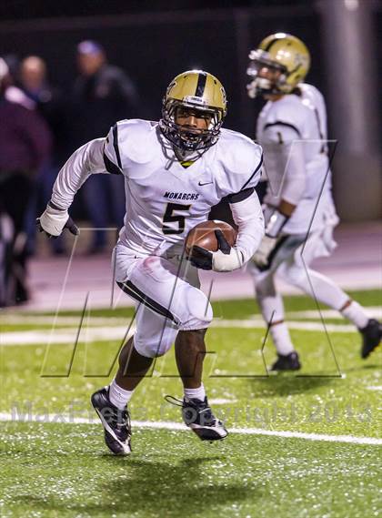 Thumbnail 2 in Serra [Junipero] vs. Archbishop Mitty (CIF CCS Open Division Final) photogallery.