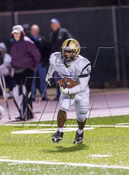 Thumbnail 2 in Serra [Junipero] vs. Archbishop Mitty (CIF CCS Open Division Final) photogallery.
