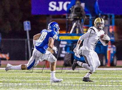 Thumbnail 3 in Serra [Junipero] vs. Archbishop Mitty (CIF CCS Open Division Final) photogallery.