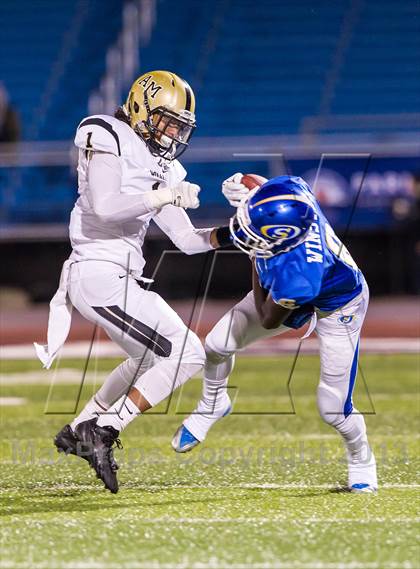 Thumbnail 1 in Serra [Junipero] vs. Archbishop Mitty (CIF CCS Open Division Final) photogallery.