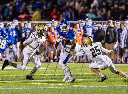 Thumbnail 3 in Serra [Junipero] vs. Archbishop Mitty (CIF CCS Open Division Final) photogallery.