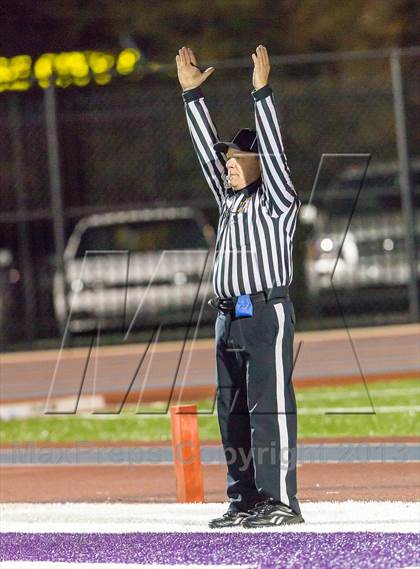 Thumbnail 2 in Serra [Junipero] vs. Archbishop Mitty (CIF CCS Open Division Final) photogallery.