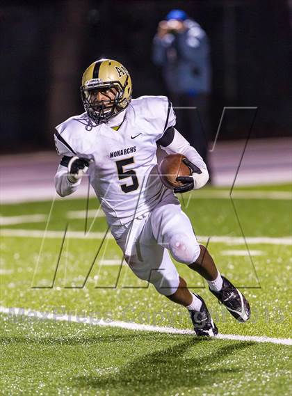 Thumbnail 3 in Serra [Junipero] vs. Archbishop Mitty (CIF CCS Open Division Final) photogallery.