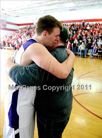 Thumbnail 2 in Grantsburg vs. Colfax (WIAA D4 Sectional Playoffs) photogallery.