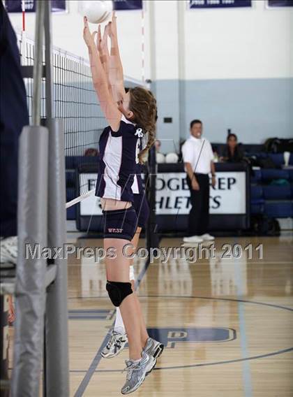 Thumbnail 1 in Poly (Pasadena) @ Flintridge Prep photogallery.