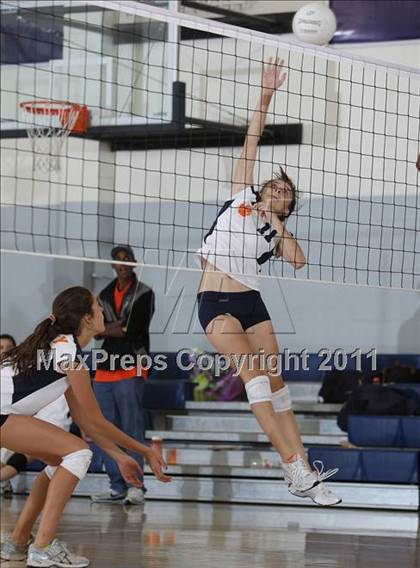 Thumbnail 2 in Poly (Pasadena) @ Flintridge Prep photogallery.