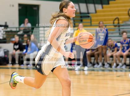 Thumbnail 3 in Ridgeline vs Osbourn Park (Nike Tournament of Champions - Final) photogallery.