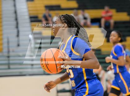 Thumbnail 2 in Ridgeline vs Osbourn Park (Nike Tournament of Champions - Final) photogallery.