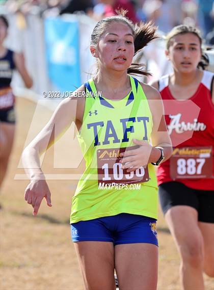 Thumbnail 2 in CIF Central Section Cross Country Championships (Girls D4 Race) photogallery.