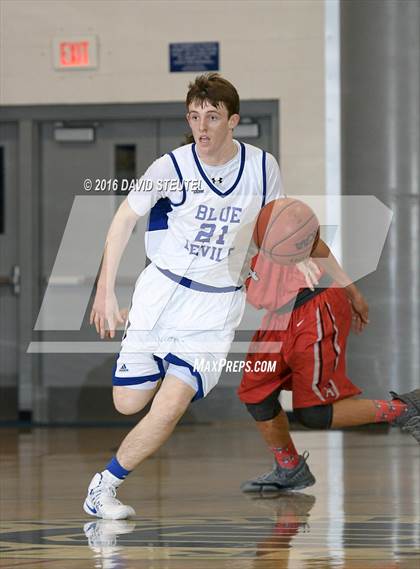 Thumbnail 2 in Antelope vs. Davis (Les Curry Invitational) photogallery.